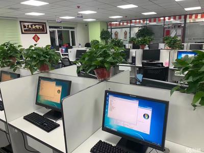 租電腦 零押金、專業服務，解決您的設備需求